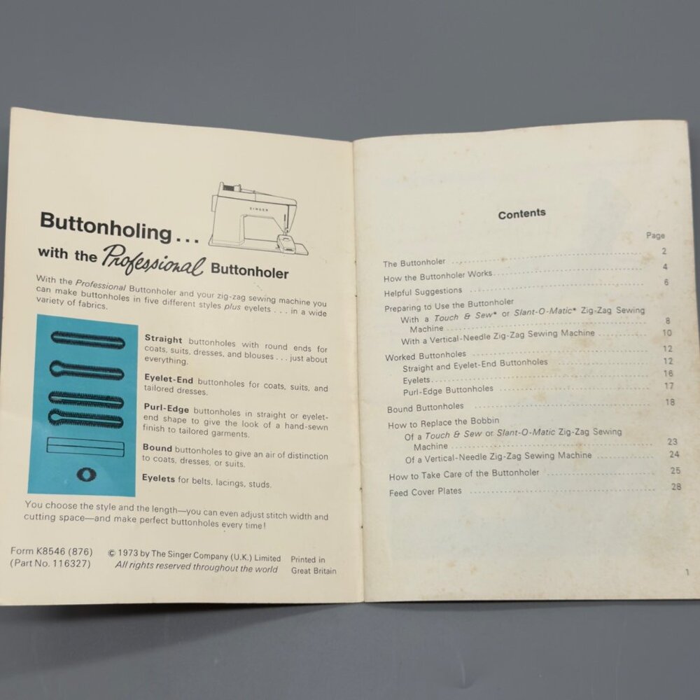 Singer Vintage Professional Buttonholer SIMS 4642 38116 Extra Attachments - Picture 15 of 16